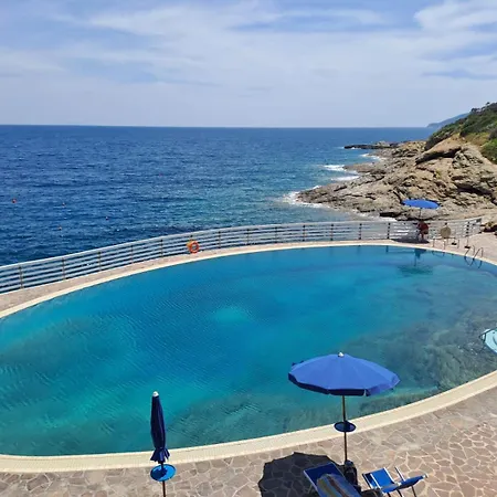 Дом отдыха La Terrazza - Goelba